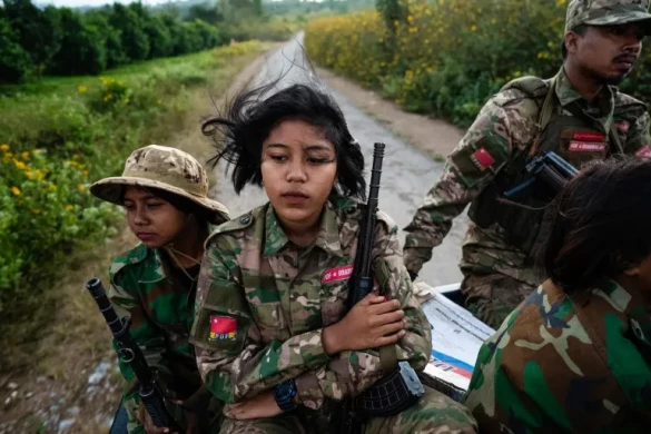 Myanma ordusunun hava hücumu 32 nəfərin həyatına son qoyub