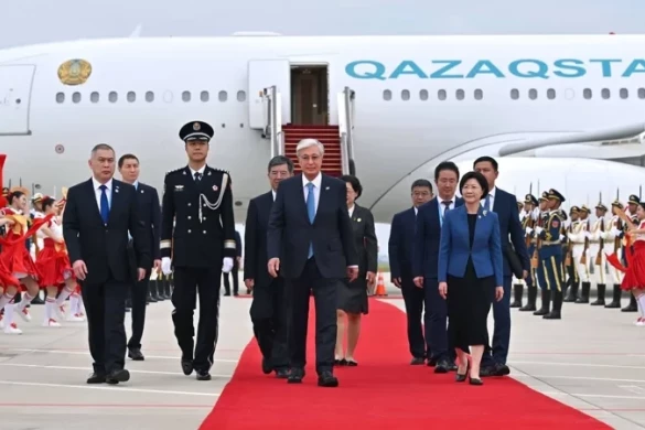 Qazaxıstan Prezidenti Çinə səfər edib
