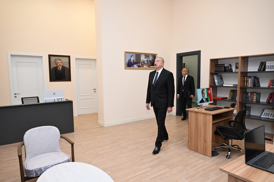 Prezident İlham Əliyev Azərbaycan Yazıçılar Birliyinin Səməd Vurğun adına Yaradıcılıq Evinin açılışında iştirak edib