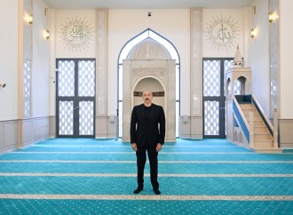 Prezident İlham Əliyev Hadrut qəsəbəsində inşa olunmuş məscidin açılışında iştirak edib