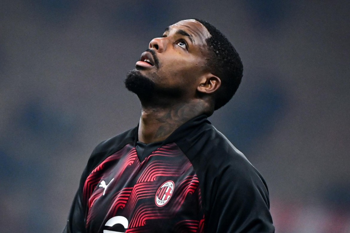 Milan qapıçısı Mayk Menyan zədələnib