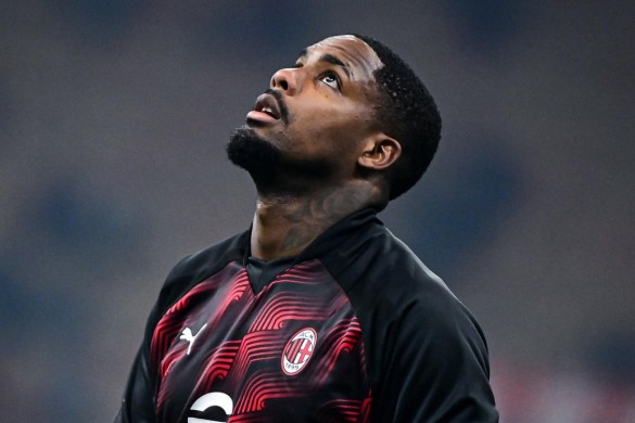 Milan qapıçısı Mayk Menyan zədələnib