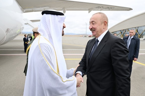 Birləşmiş Ərəb Əmirliklərinin Prezidenti Azərbaycana rəsmi səfərə gəlib