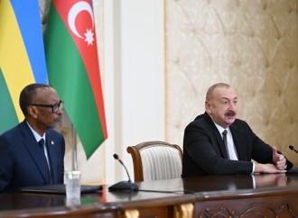 Azərbaycan ilə Ruanda arasında imzalanmış sənədlər mübadilə olunub, sonra Prezidentlər mətbuata bəyanatlarla çıxış ediblər