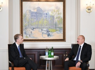 Prezident İlham Əliyev “Brookfield Asset Management” şirkətinin baş icraçı direktoru Brüs Flətt ilə görüşüb