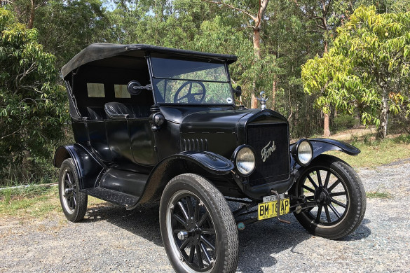 Bu gün Ford Motor Company “Model T”ni təqdim etdi