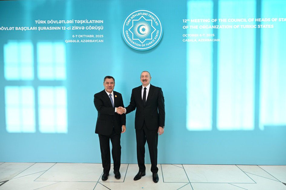 Prezident İlham Əliyev Qəbələdə TDT-nin Dövlət Başçıları Şurasının 12-ci Zirvə Görüşündə iştirak edən dövlət və hökumət başçılarını qarşılayıb