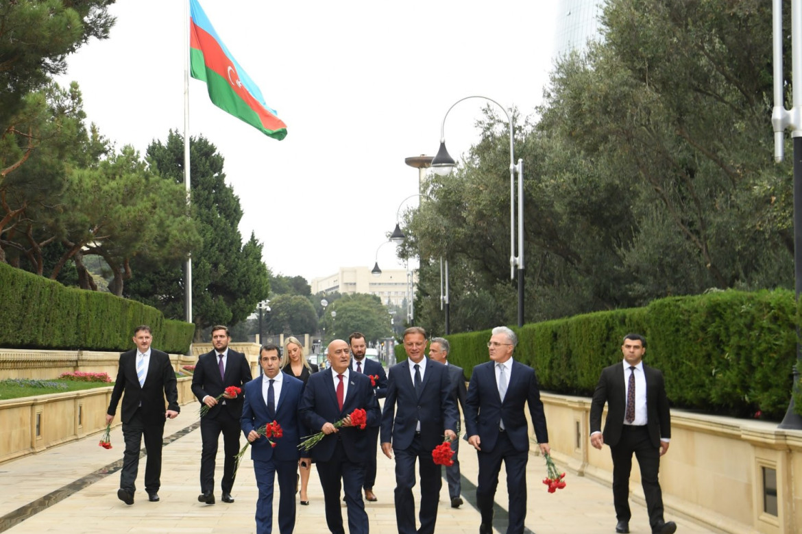 Xorvatiya Parlamentinin sədri Fəxri xiyabanı və Şəhidlər xiyabanını ziyarət edib