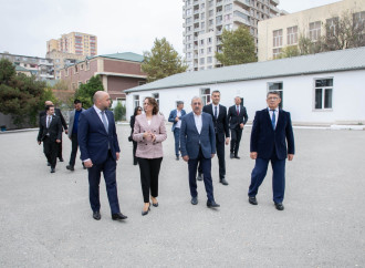 MÜSİAD Azərbaycan Bakı Türk Anadolu Liseyinin Əhmədli filialını ziyarət edib