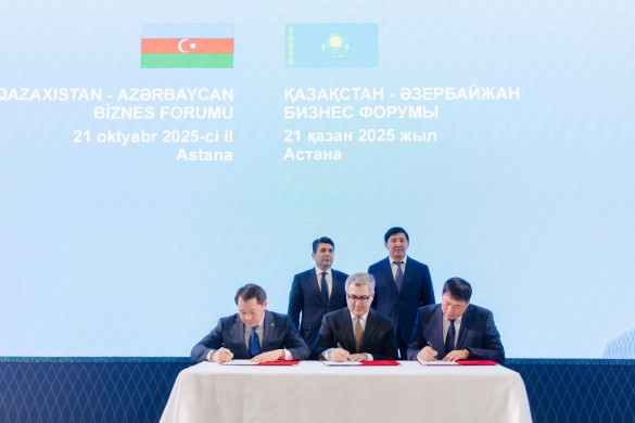 AZPROMO Astanada bir sıra sənədlər imzalayıb
