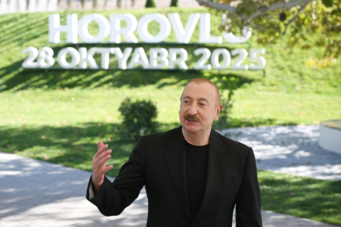 Prezident İlham Əliyev: Zəfər Günü bizim tariximizdə olan ən parlaq səhifədir (TAM NİTQ)