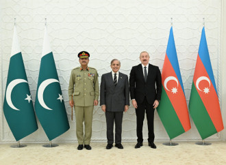 Prezident İlham Əliyevin Pakistanın Baş naziri ilə məhdud tərkibdə görüşü olub