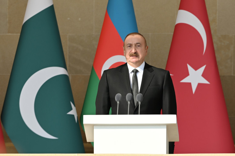 Prezident İlham Əliyev: Bu gün Qarabağ və Şərqi Zəngəzur dirçəlir