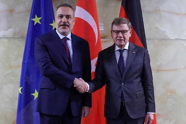 Türkiyə Xarici İşlər Naziri Almaniyada diplomatik danışıqlar aparıb