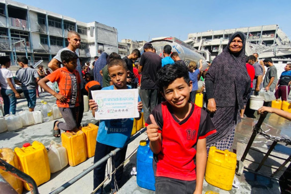 Qəzzada humanitar aksiya - 800 nəfər təmiz içməli su ilə təmin edilib