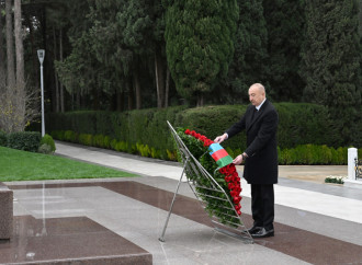 Prezident İlham Əliyev və Birinci xanım Mehriban Əliyeva Ümummilli Lider Heydər Əliyevin məzarını ziyarət ediblər