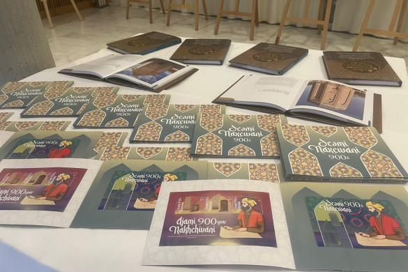 Türk Mədəniyyəti və İrsi Fondu Parisdə, UNESCO-nun Mənzil-qərargahında Türk dünyasının görkəmli memarı Əcəmi Naxçıvaninin 900 illik yubileyini qeyd edib