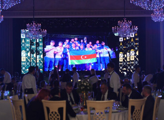 Heydər Əliyev Fondunun vitse-prezidenti Leyla Əliyeva və Bakı Media Mərkəzinin rəhbəri Arzu Əliyeva ilin idman yekunları ilə bağlı qala mərasimində iştirak ediblər