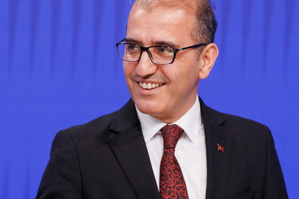 Cihangir İşbilir “Azərbaycan milli mətbuatının 150 illiyi” medalı ilə təltif edilib