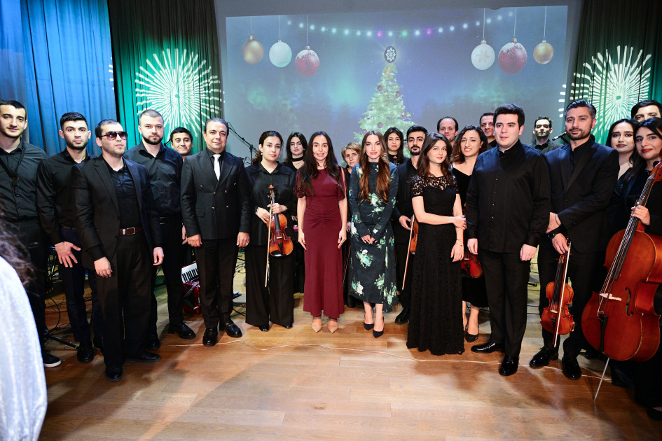 Heydər Əliyev Fondunun vitse-prezidenti Leyla Əliyeva və Alena Əliyeva DOST İnklüziv İnkişaf və Yaradıcılıq Mərkəzini ziyarət ediblər