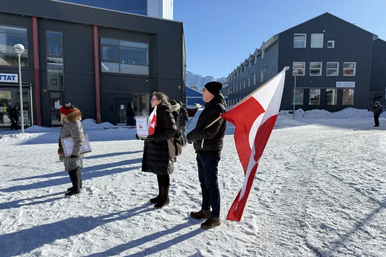 “Biz amerikalı olmaq istəmirik”: Qrenlandiya Trampın ilhaq təhdidindən narahatdır