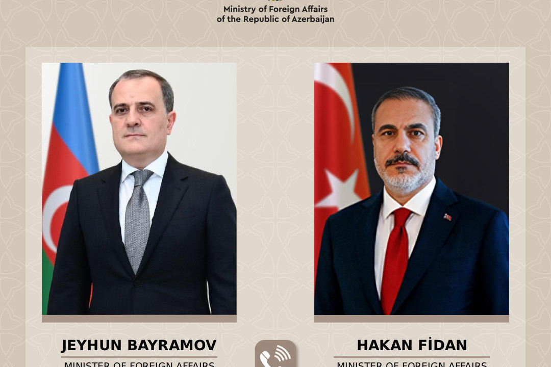 Ceyhun Bayramov Hakan Fidanla telefonla danışdı
