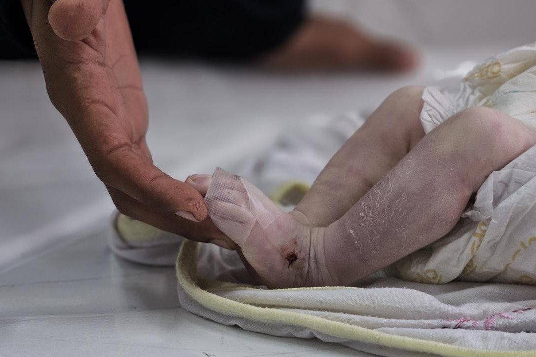Qəzzada 27 günlük körpə soyuqdan həlak olub