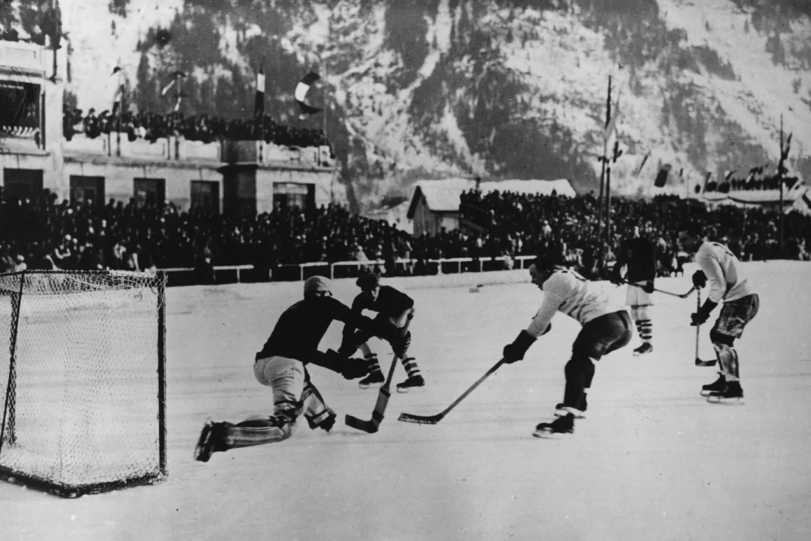 Bu gün dunyada ilk dəfə Qış Olimpiya Oyunları keçirildi