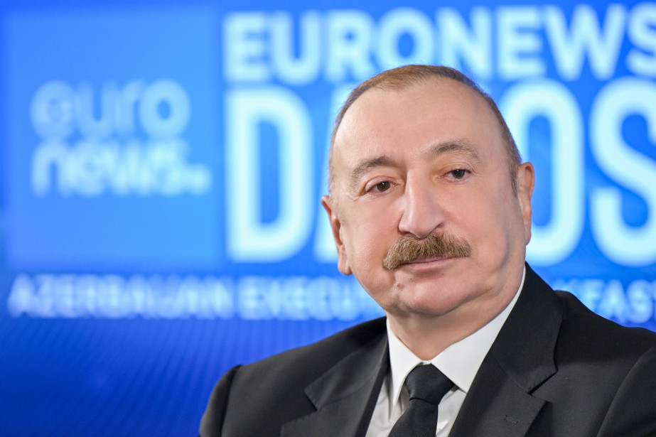 Prezident İlham Əliyev: Nə faydalı qazıntı enerji növlərinə, nə də bərpaolunan enerjiyə Avropadan əhəmiyyətli sərmayə qoyuluşunu görmürük