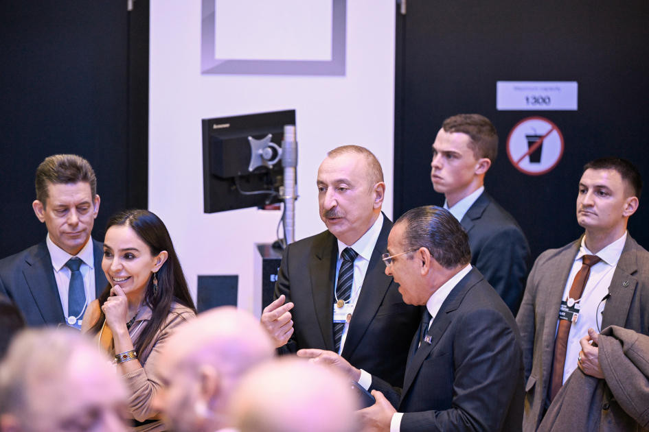 Prezident İlham Əliyev Ümumdünya İqtisadi Forumu çərçivəsində panel iclasda iştirak edib
