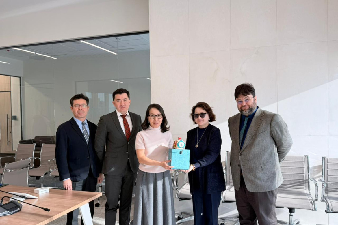 Türk Mədəniyyəti və İrsi Fondu ilə Qazaxıstan Milli Bankı arasında yeni əməkdaşlıq perspektivləri müzakirə edilib
