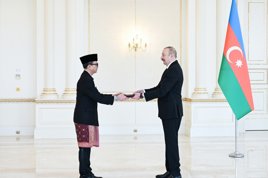 Prezident İlham Əliyev İndoneziyanın Azərbaycanda yeni təyin olunmuş səfirinin etimadnaməsini qəbul edib