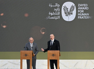 Prezident İlham Əliyevə Əbu-Dabidə “Zayed İnsan Qardaşlığı Mükafatı” təqdim olunub