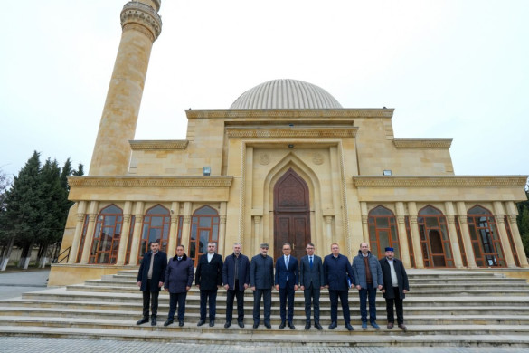 Dövlət Komitəsinin sədri Sumqayıtda dini ibadətgahları ziyarət edib