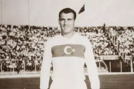 Qalatasarayın əfsanə futbolçusu Candemir Berkman vəfat edib