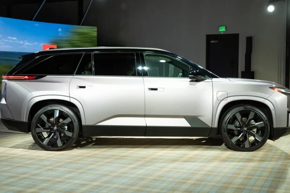 Toyota əfsanəvi Highlander modelini tamamilə elektrikləşdirir: 2027-ci il modeli təqdim edildi