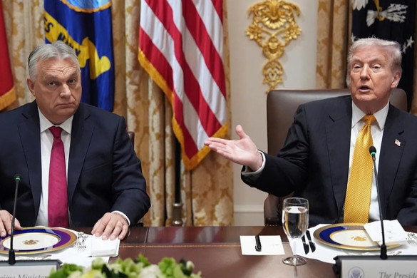 Klinton Orbanı Trampın siyasi təsiri altında olmaqda ittiham etdi