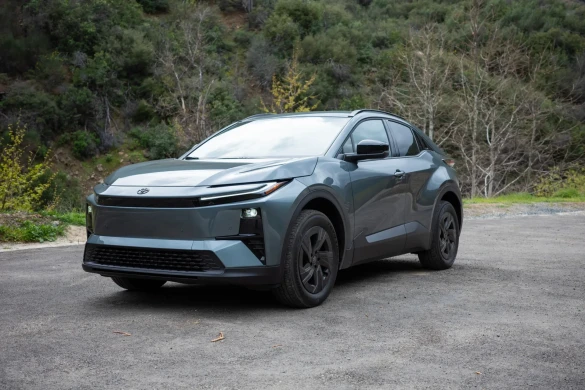 Toyota C-HR qayıdır: İndi daha sürətli və tam elektrikli