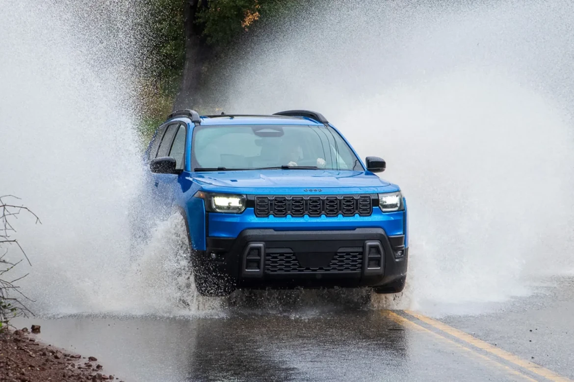 Gündəlik istifadəçilər üçün yeni hibrid: 2026 Jeep Cherokee sınaqda