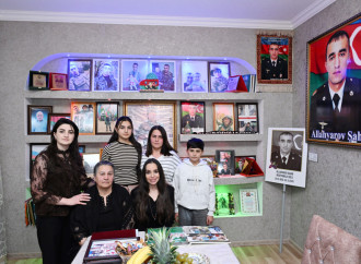 Heydər Əliyev Fondunun vitse-prezidenti Leyla Əliyeva Vətən Müharibəsi Qəhrəmanı Şahin Allahyarovun ailəsini ziyarət edib