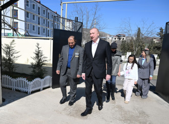 Prezident İlham Əliyev və Birinci xanım Mehriban Əliyeva Xocavənd şəhərində görülmüş işlərlə tanış olub, şəhər və kənd sakinləri ilə görüşüblər