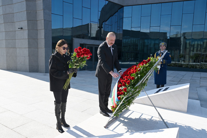 Prezident İlham Əliyev və Birinci xanım Mehriban Əliyeva Xocalı Soyqırımı Memorialının açılışında iştirak ediblər