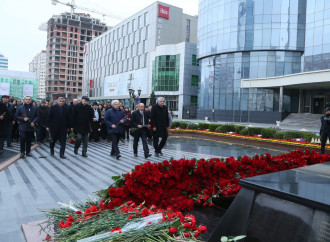Qərbi Azərbaycan İcması Xocalı soyqırımı abidəsini ziyarət edib