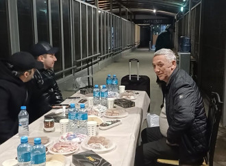 Azərbaycan vətəndaşlarının İrandan təxliyəsi davam edir