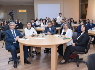 Elm və təhsil naziri yeni direktorlarla məktəb idarəetməsini müzakirə etdi