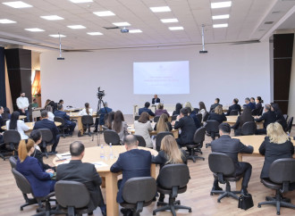 Elm və təhsil naziri yeni direktorlarla məktəb idarəetməsini müzakirə etdi
