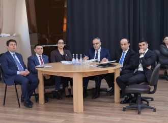 Elm və təhsil naziri yeni direktorlarla məktəb idarəetməsini müzakirə etdi