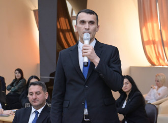 Elm və təhsil naziri yeni direktorlarla məktəb idarəetməsini müzakirə etdi