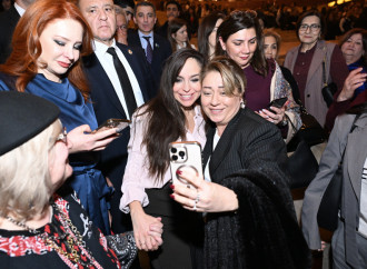 Leyla Əliyeva Heydər Əliyev Sarayında “Yalnız mədəniyyət” adlı musiqili tamaşada iştirak edib