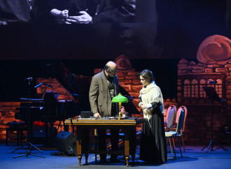 Leyla Əliyeva Heydər Əliyev Sarayında “Yalnız mədəniyyət” adlı musiqili tamaşada iştirak edib